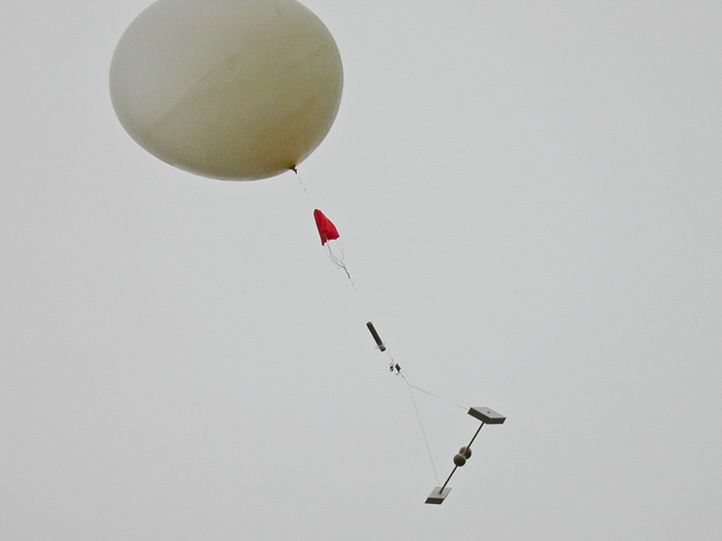 Instrumented weather balloon